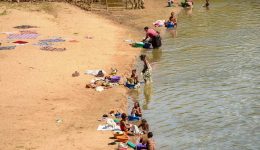 Madagascar Women Washing