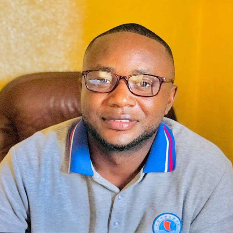 Dennis Khomah